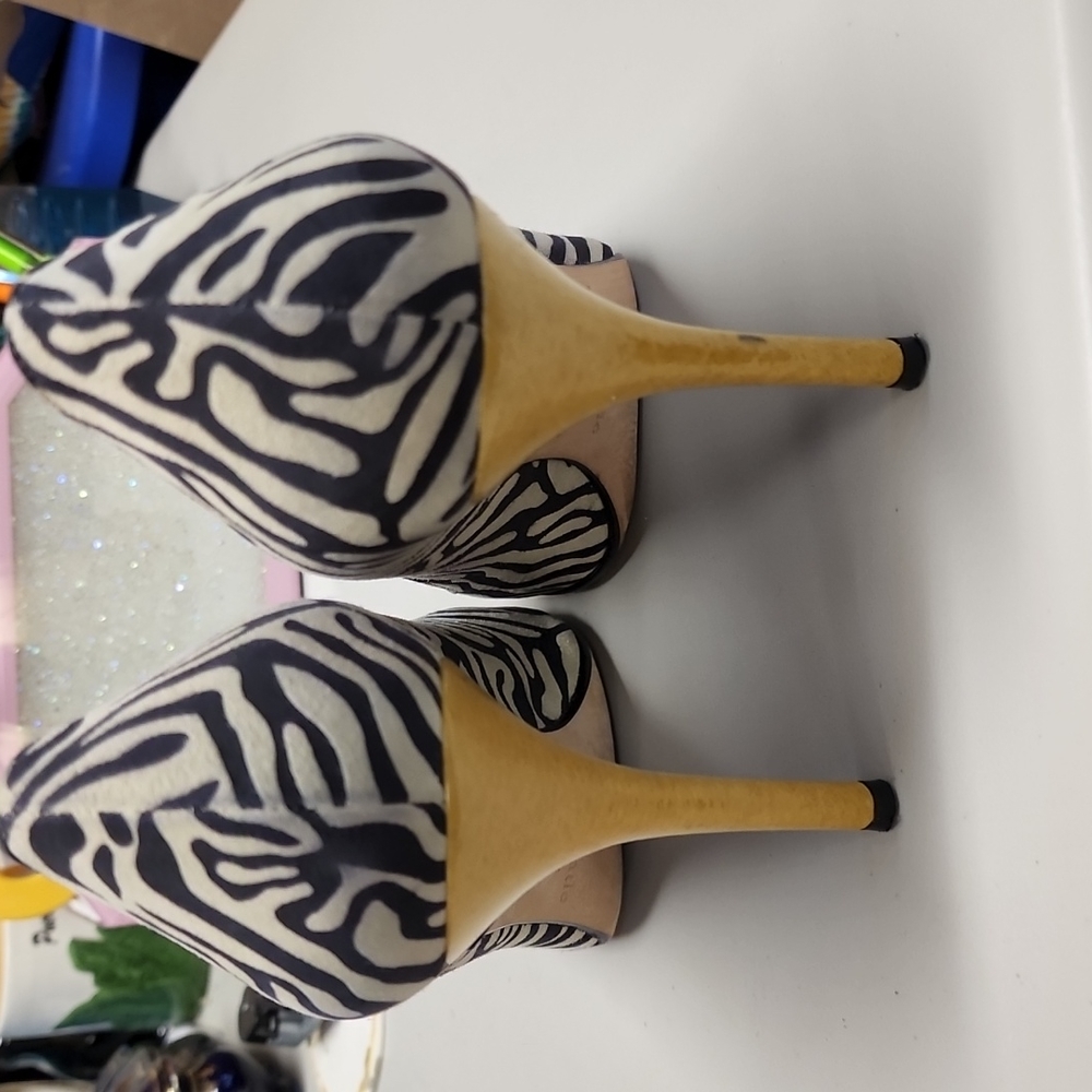 Kate Spade heels - Picture 3 of 7